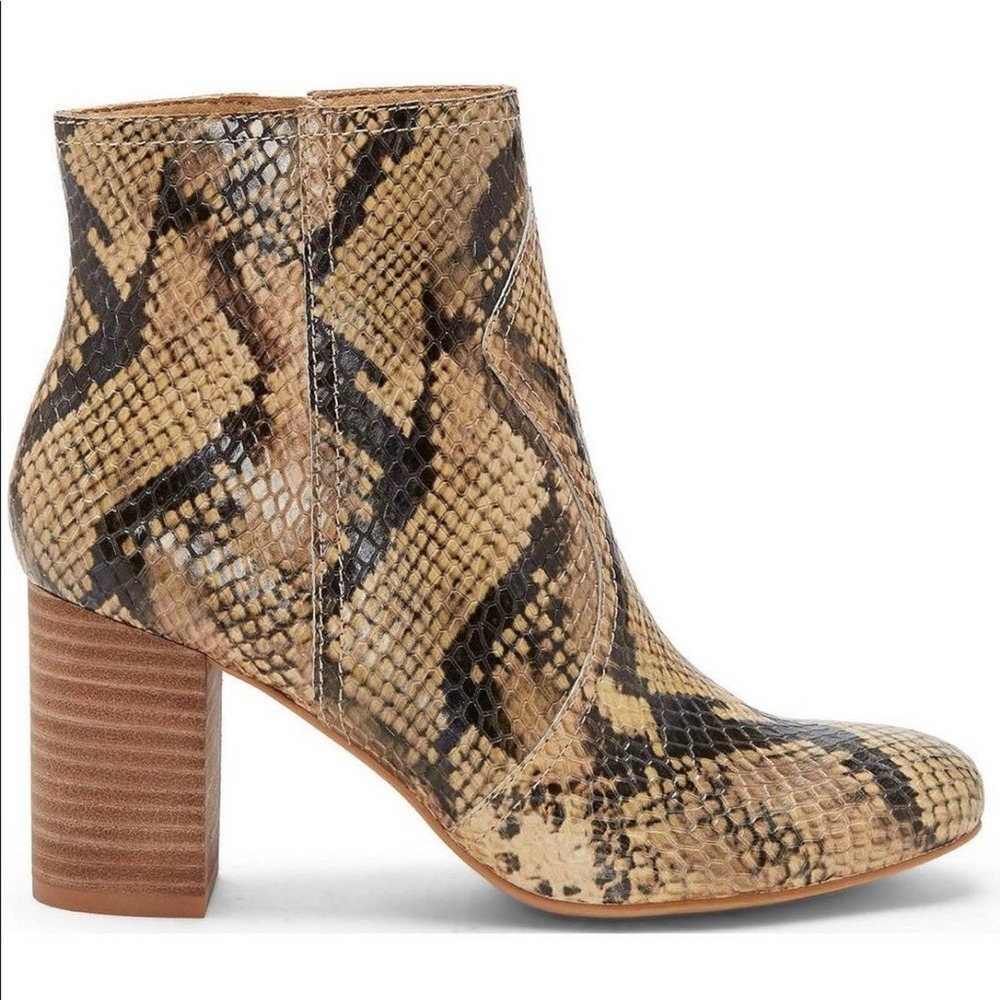 Lucky Brand Boots NWT Leis Snake Animal Print Beige Ankle Leather Women’s 9